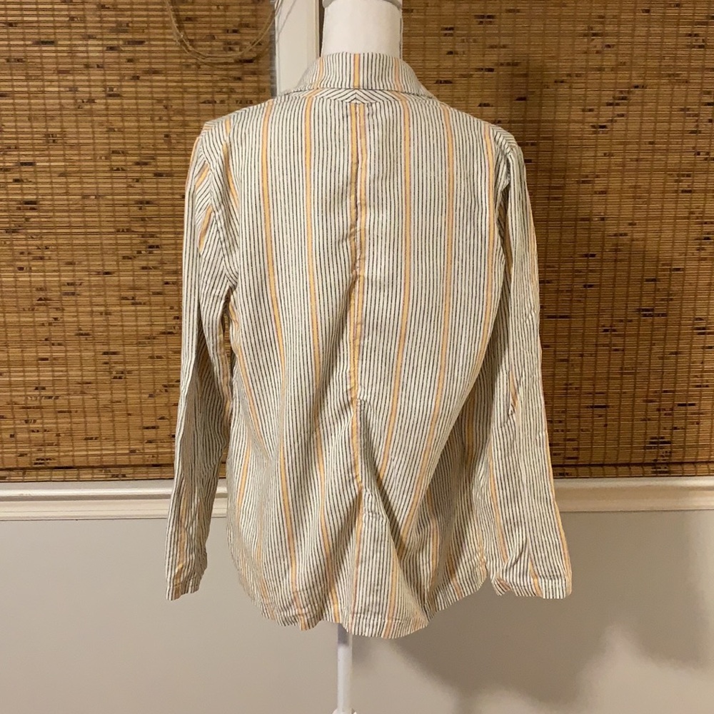 Linen Blazer - Picture 3 of 3